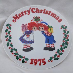 Raggedy Ann & Andy 1975 Christmas Plate